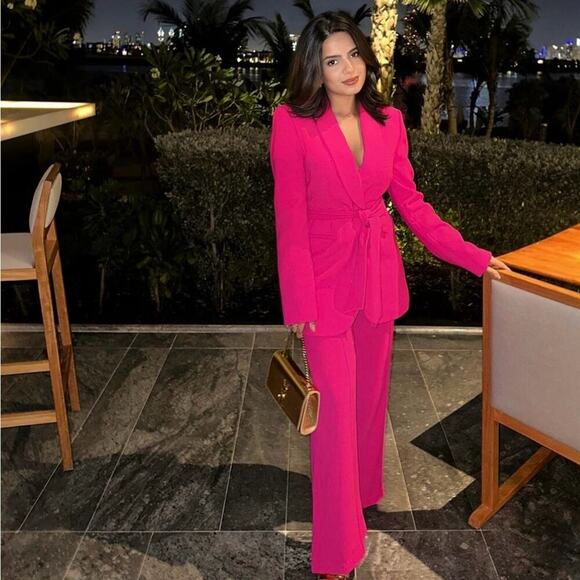 Zara Set Pink Tuxedo Collar Tie Waist Blazer and Flowy Pants. Blogger Fav - Picture 3 of 16